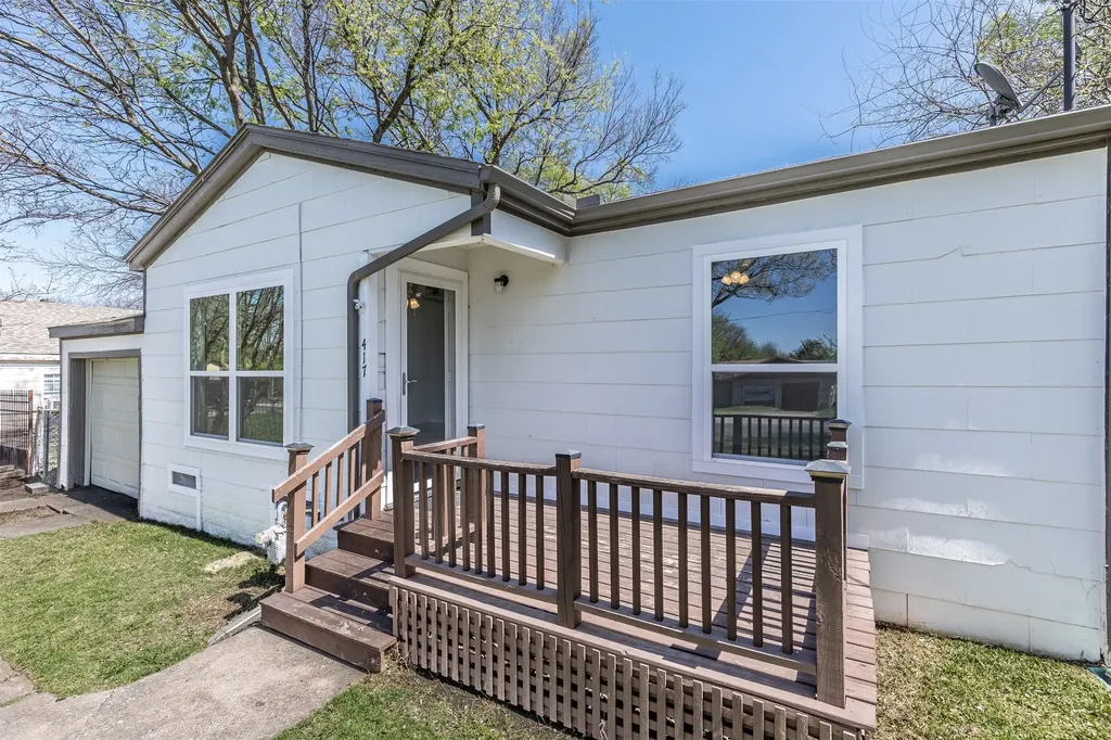 417 N Burdette Avenue Sherman TX 75090