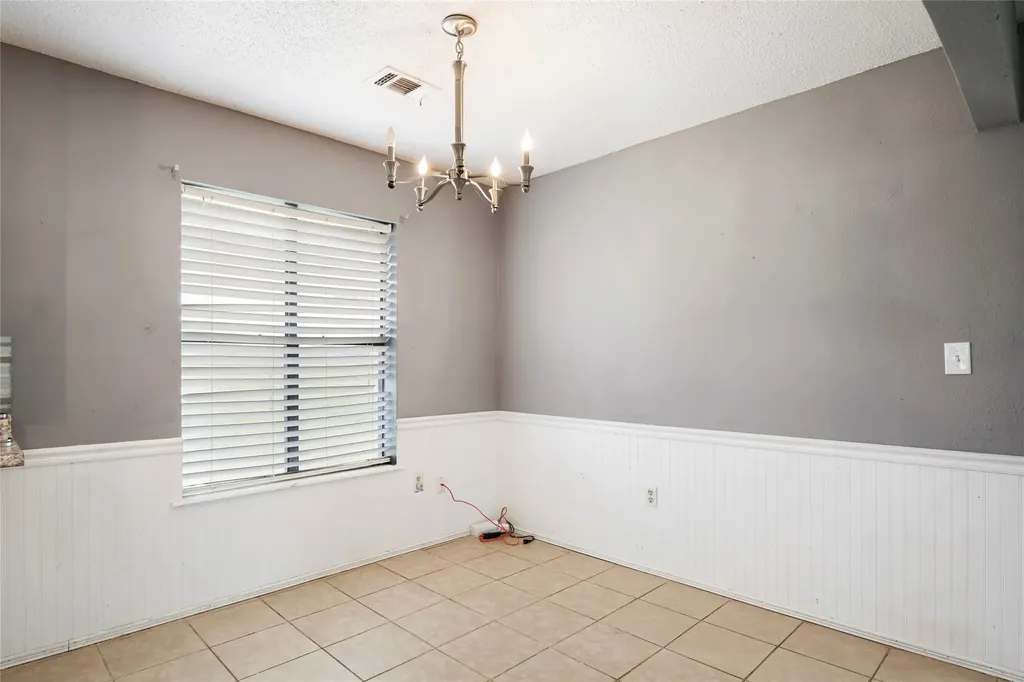 1106 Hcr 1414 Covington TX 76636