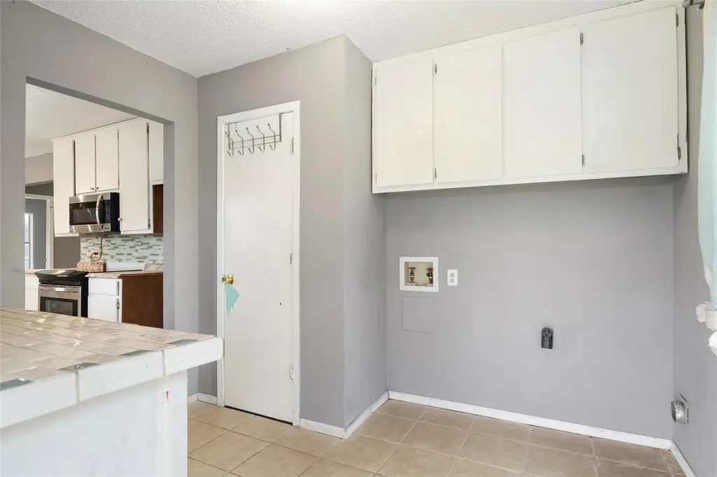 1106 Hcr 1414 Covington TX 76636