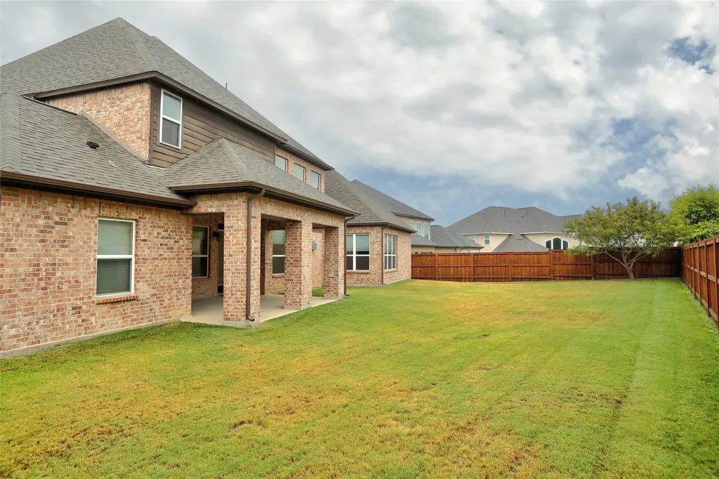 1043 Kenilworth Street Allen TX 75013