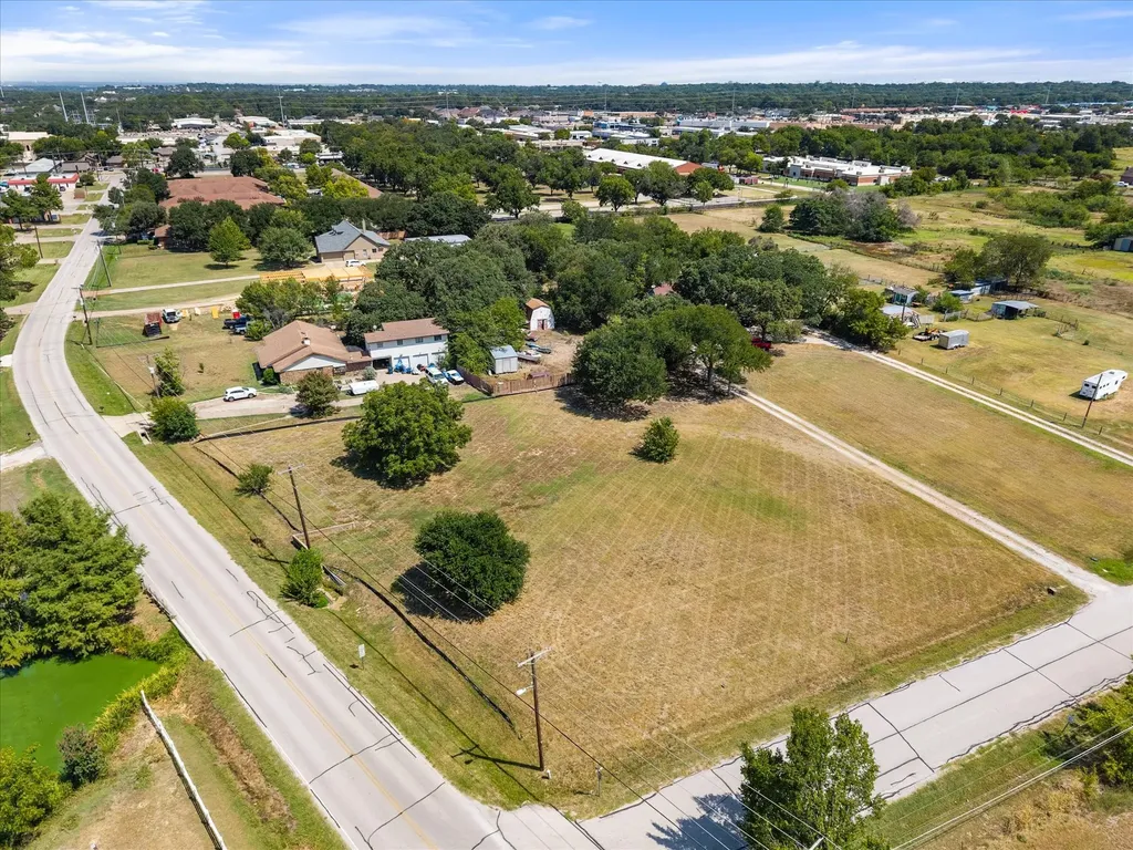 2915 Clover Lane Dalworthington Gardens TX 76015