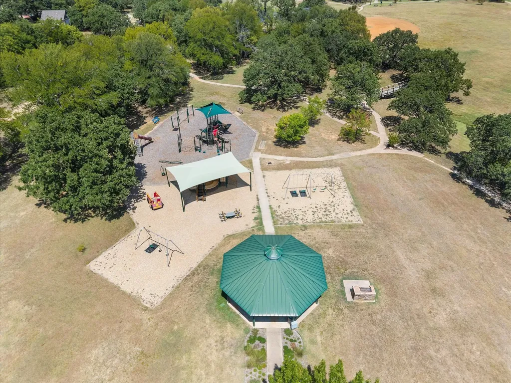2915 Clover Lane Dalworthington Gardens TX 76015