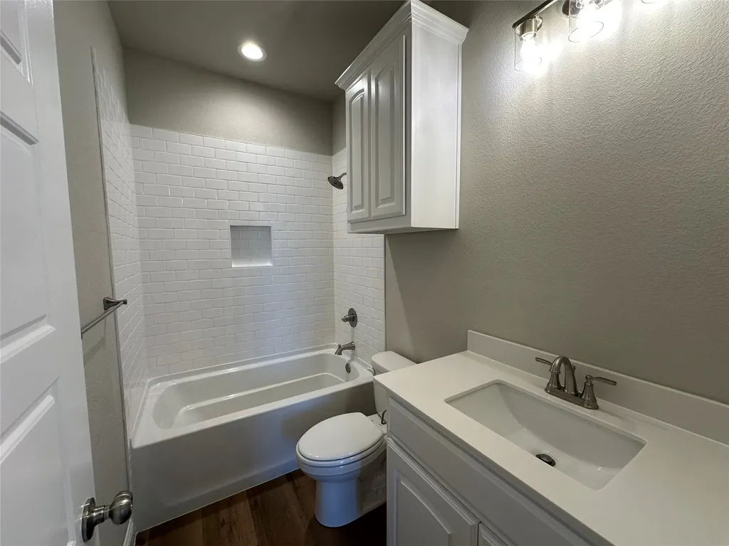 2009 Belle Lagos Lane Cleburne TX 76033