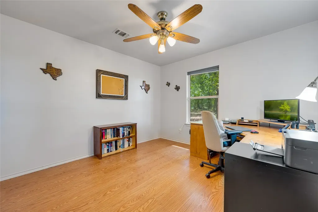 104 County Road 1114 Bogata TX 75417