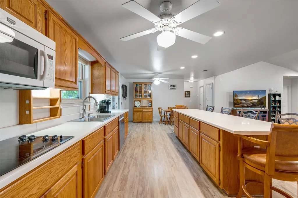 104 County Road 1114 Bogata TX 75417