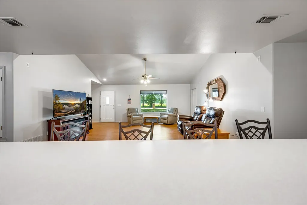 104 County Road 1114 Bogata TX 75417