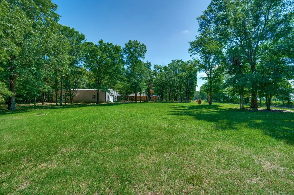104 County Road 1114 Bogata TX 75417