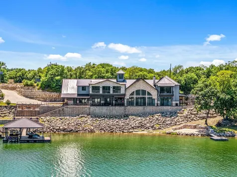 212 Hilltop Drive Gainesville TX 76240