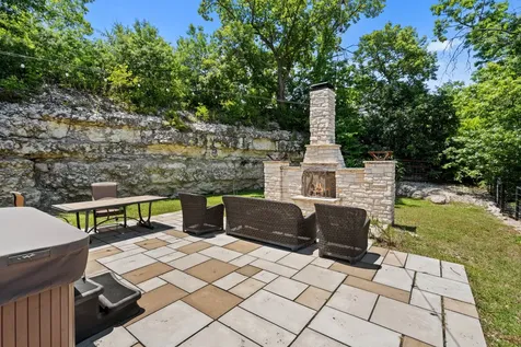 212 Hilltop Drive Gainesville TX 76240