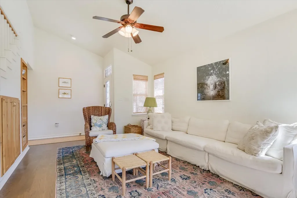 316 Mountain View Sunrise Beach Village TX 78643