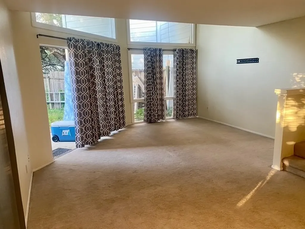 805 Paisley Dr Drive Spicewood TX 78669
