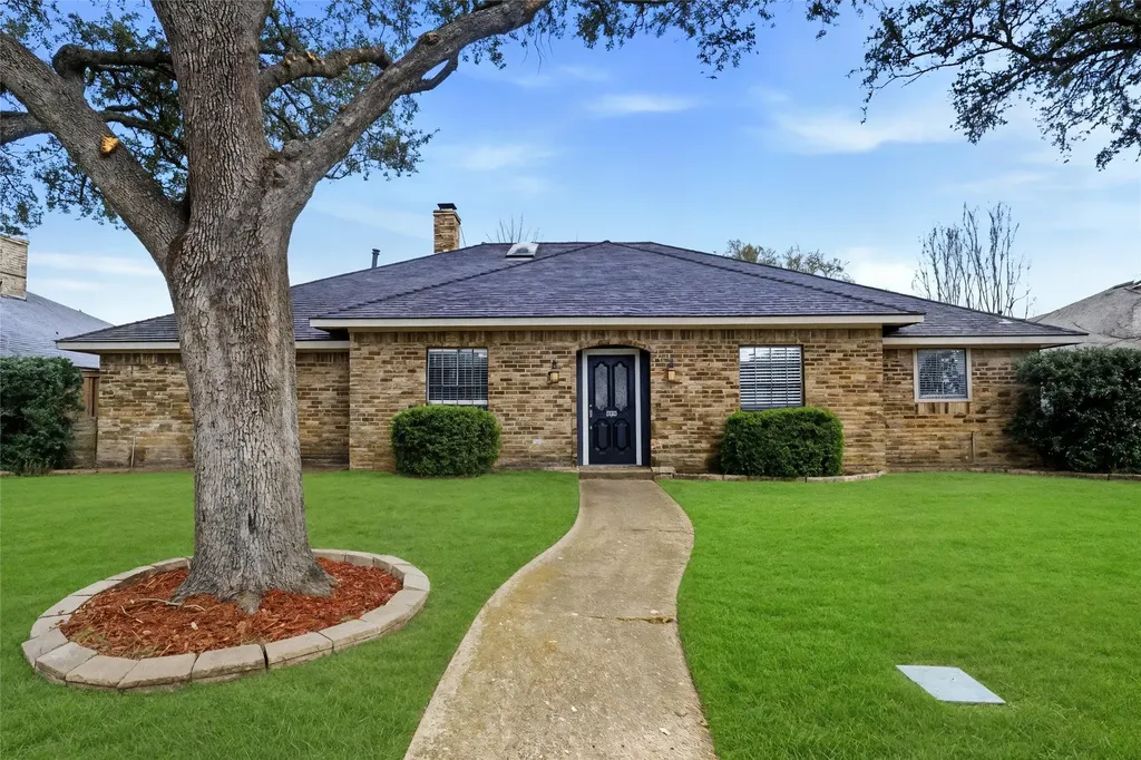 1329 Mackie Drive Richardson TX 75081