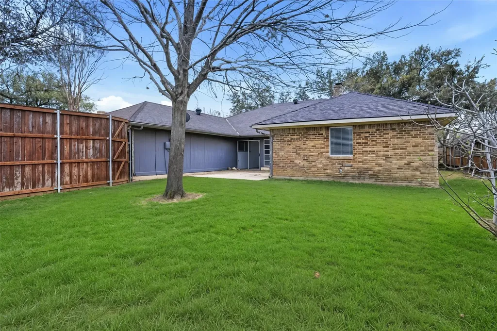 1329 Mackie Drive Richardson TX 75081