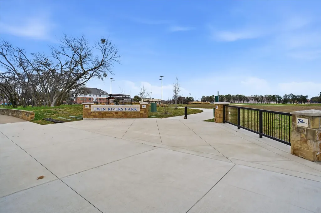 1329 Mackie Drive Richardson TX 75081