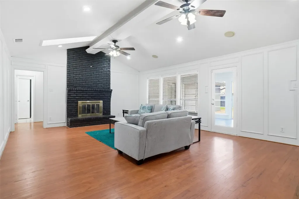 1329 Mackie Drive Richardson TX 75081