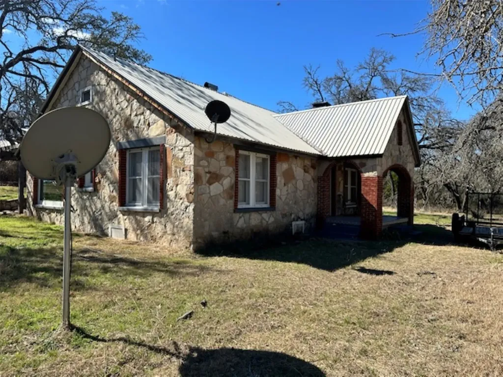 18250 Tx-36 Highway Gustine TX 76455