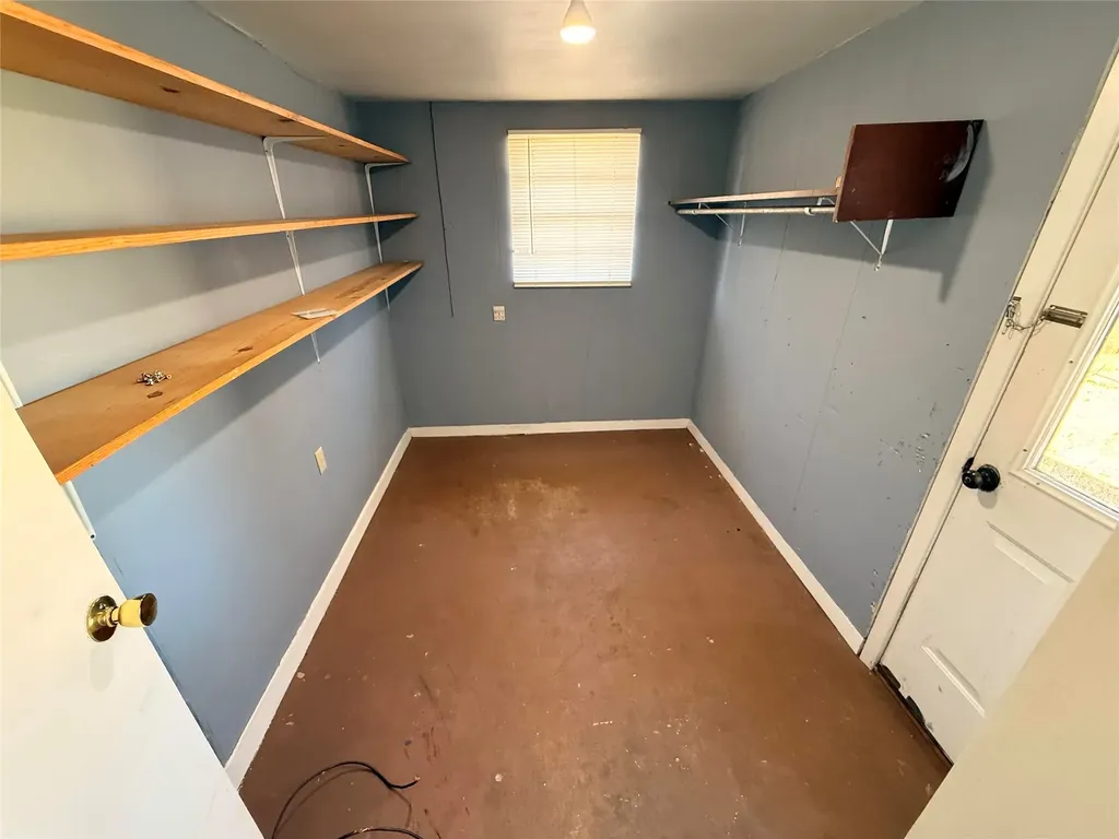 312 W Church Street Olney TX 76374