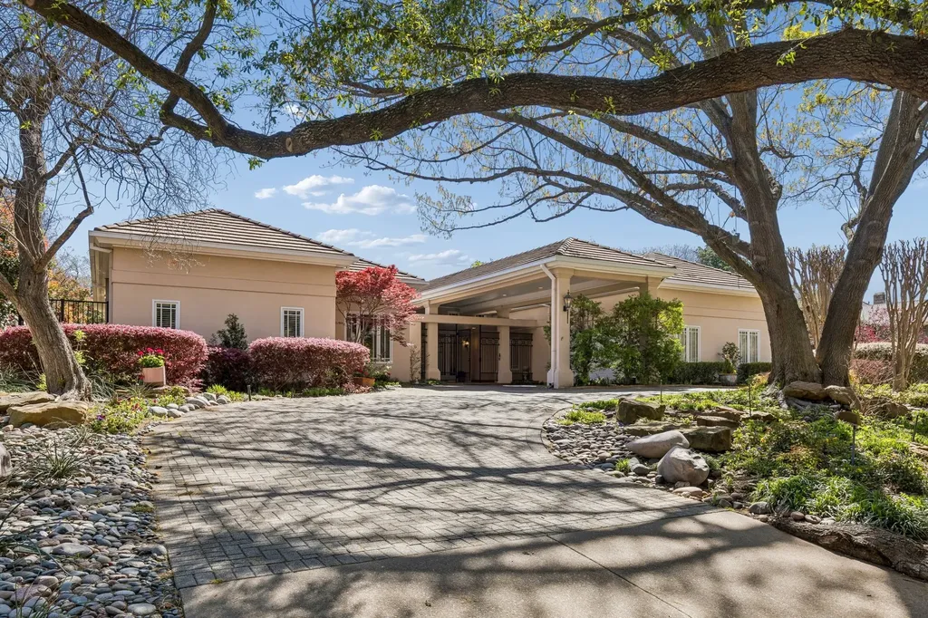 Addison TX, 14900 Winnwood Road
