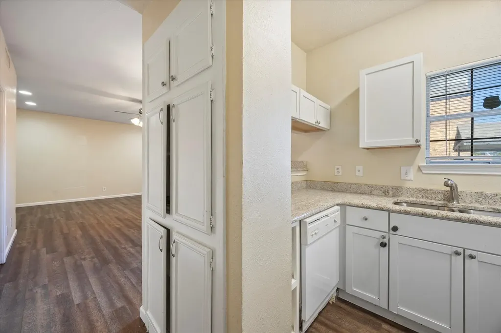 4422 Point Boulevard Garland TX 75043