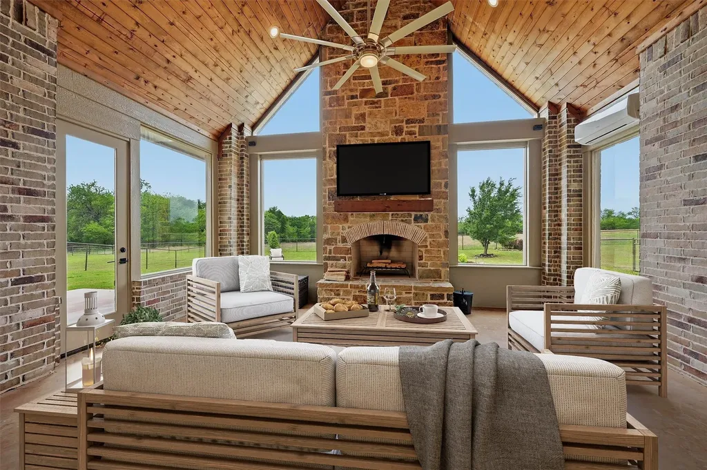 1420 W Shepherd Drive Sherman TX 75092