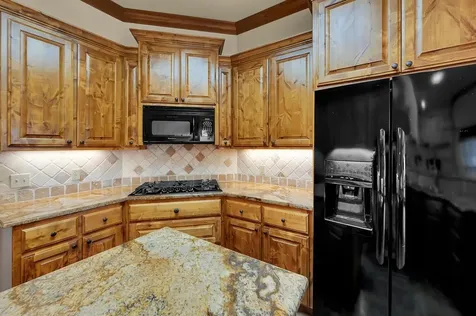 1609 Southern View Lorena TX 76655