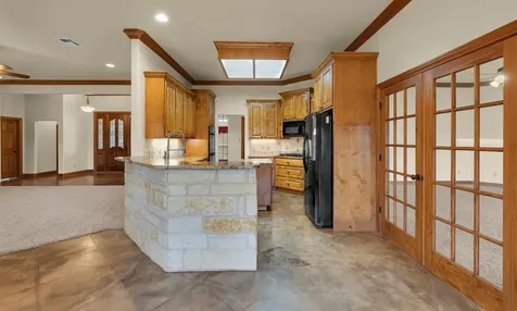 1609 Southern View Lorena TX 76655