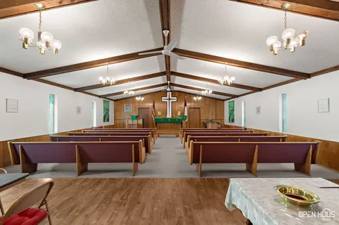 801 N 1st Street Iowa Park TX 76367