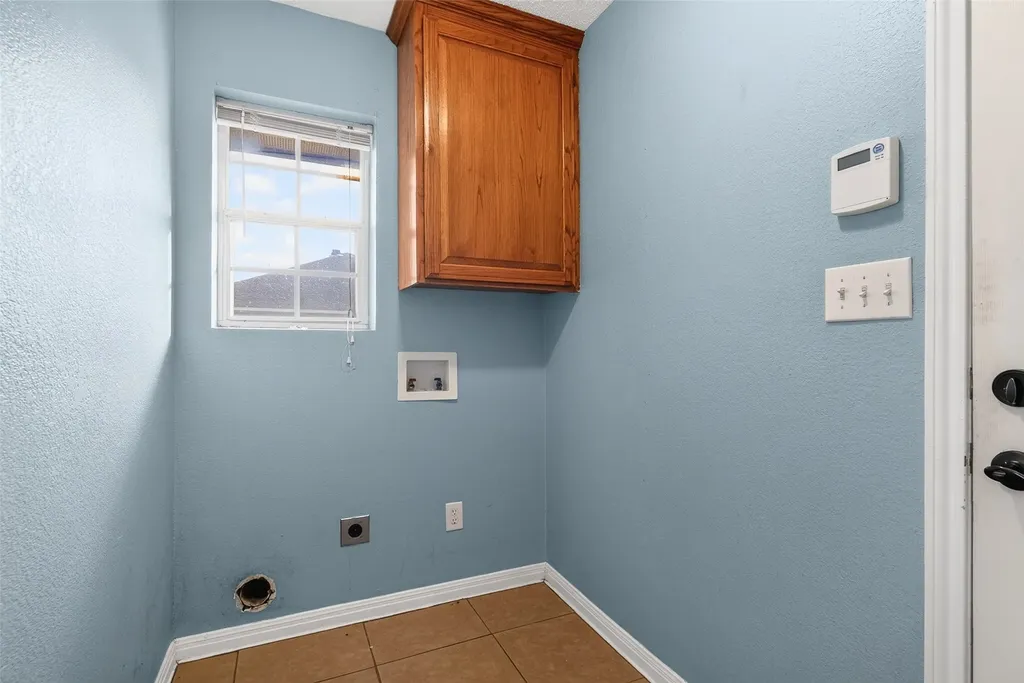 124 Topaz Circle Hewitt TX 76643