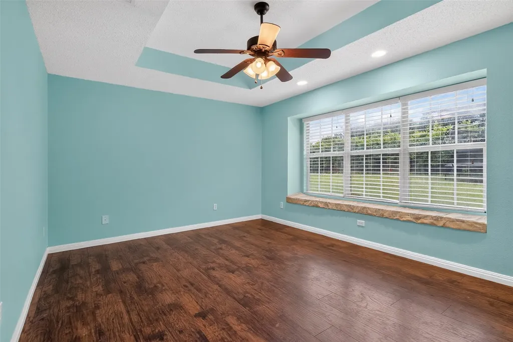 124 Topaz Circle Hewitt TX 76643