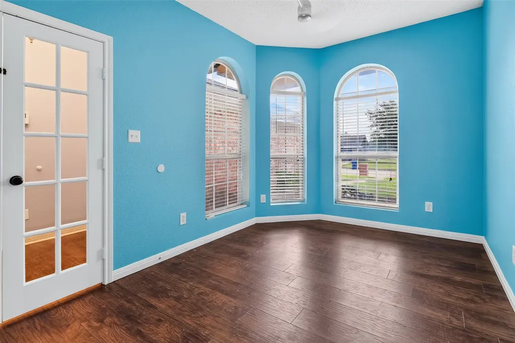 124 Topaz Circle Hewitt TX 76643