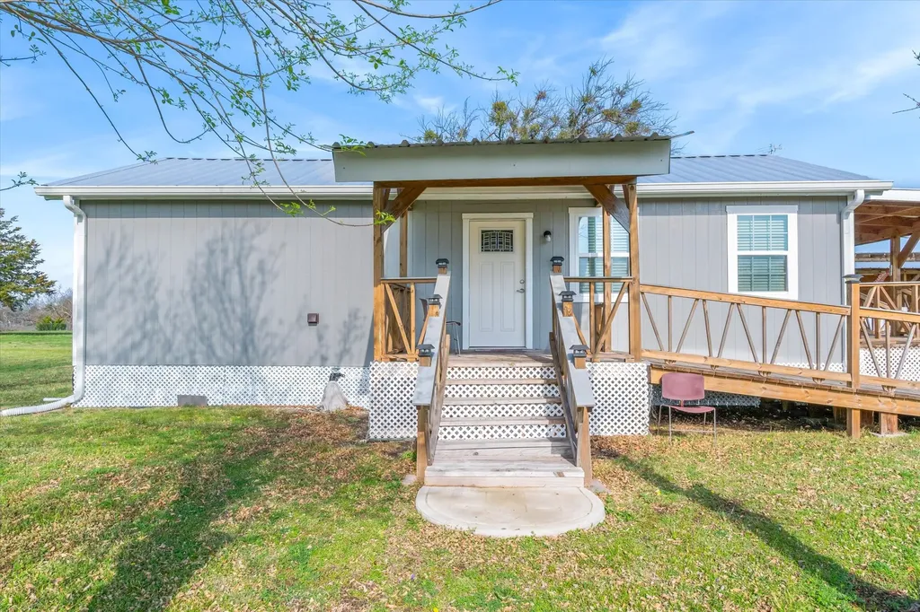 7040 County Road 131b Terrell TX 75161