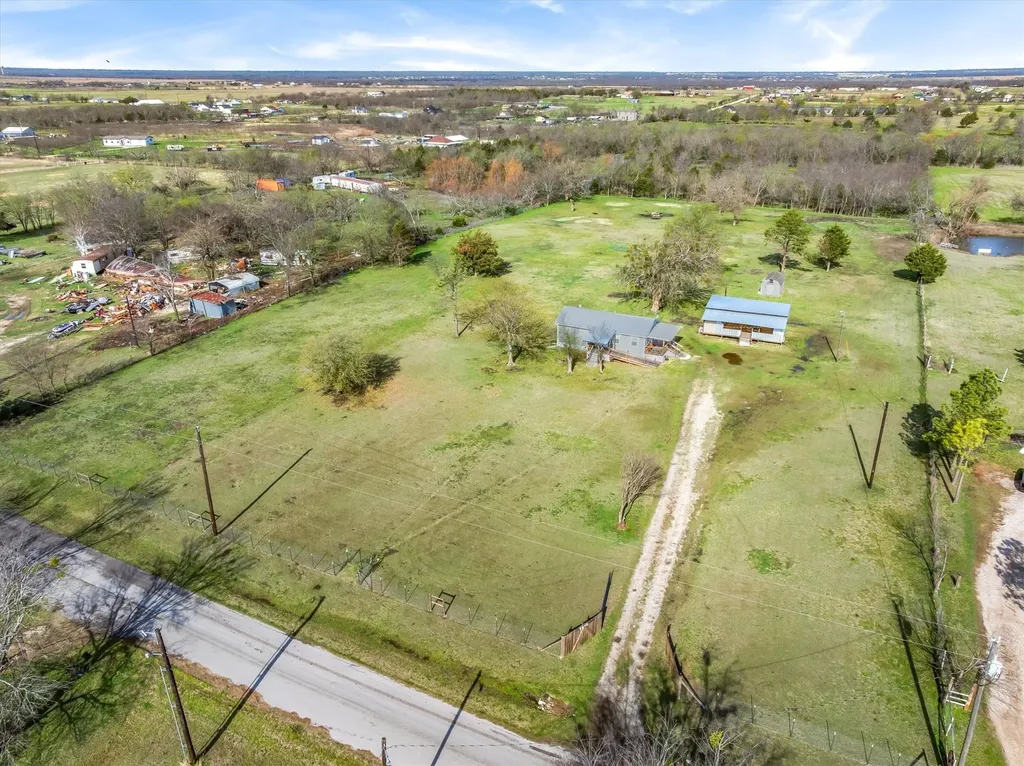 7040 County Road 131b Terrell TX 75161