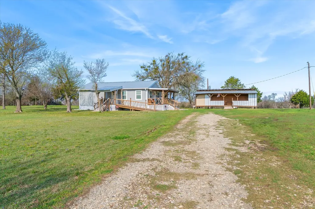 7040 County Road 131b Terrell TX 75161