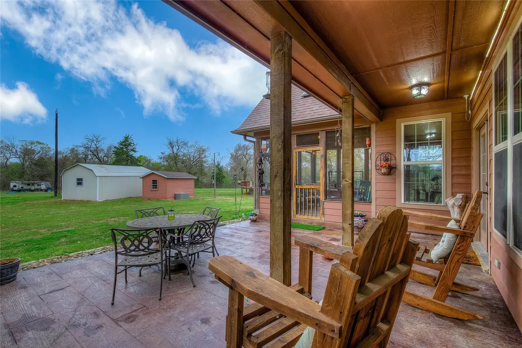 811 Rs County Road 4250 Point TX 75472
