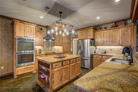 811 Rs County Road 4250 Point TX 75472