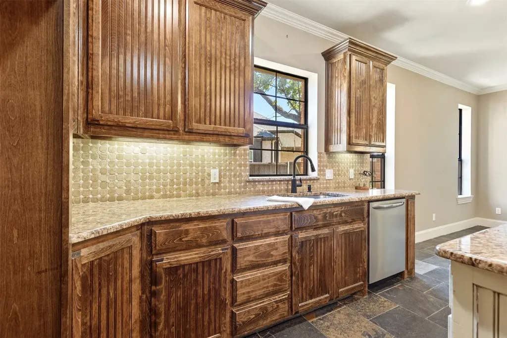2705 Silverado Trail Sherman TX 75092