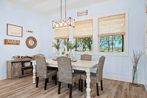 1121 The Shores Drive Corsicana TX 75109