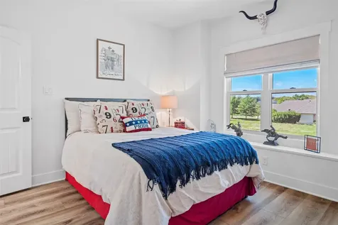 1121 The Shores Drive Corsicana TX 75109