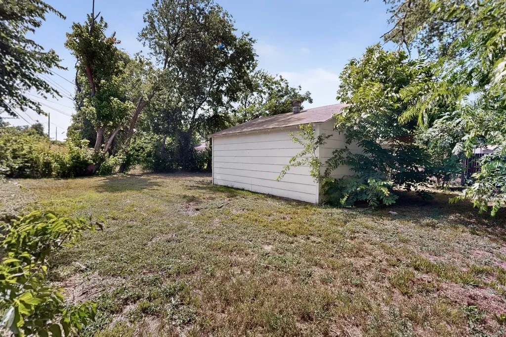 1304 Glynn Oaks Drive Arlington TX 76010