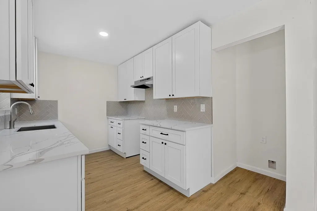 1304 Glynn Oaks Drive Arlington TX 76010