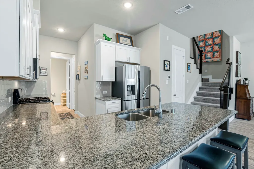 2228 Pinnacle Lane Flower Mound TX 75028