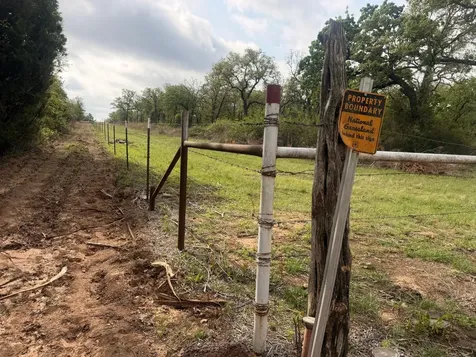 2548 County Road 2690 Alvord TX 76225
