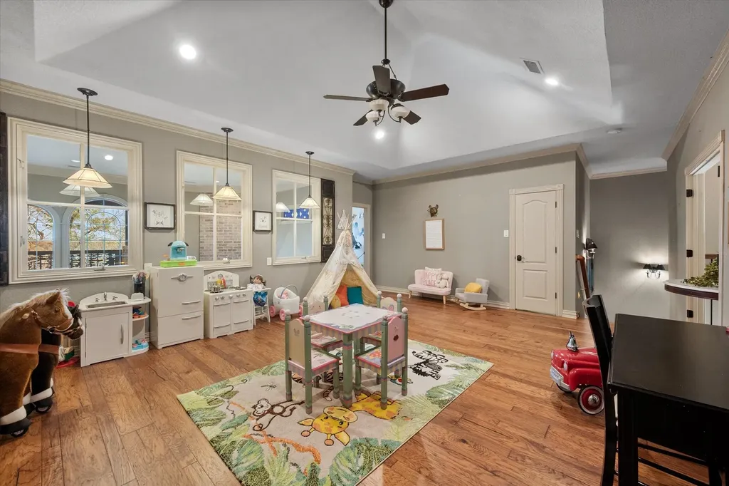 2703 Katherine Court Dalworthington Gardens TX 76016