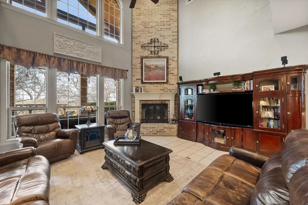 2703 Katherine Court Dalworthington Gardens TX 76016