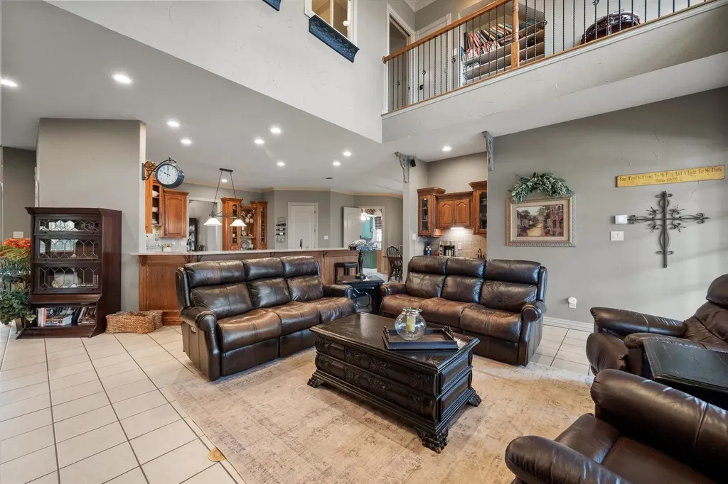 2703 Katherine Court Dalworthington Gardens TX 76016