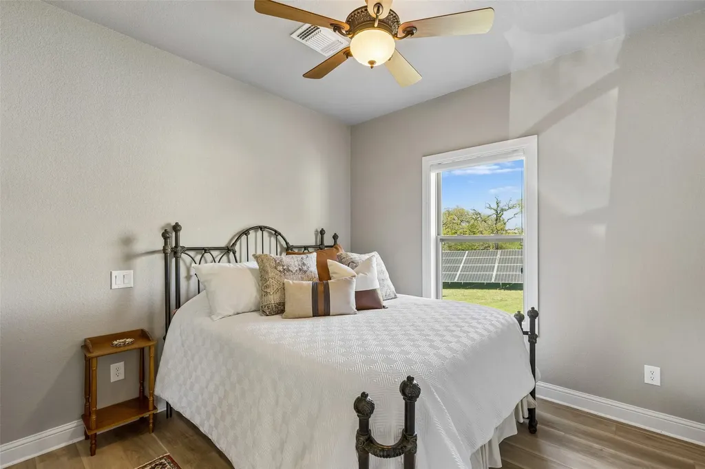 700 Temple Hall Highway Granbury TX 76049