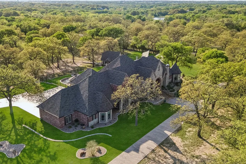 700 Temple Hall Highway Granbury TX 76049