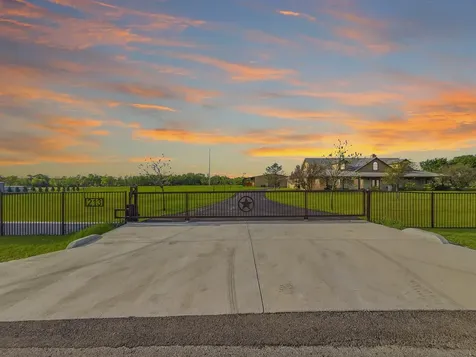 213 Audra Circle Rhome TX 76078