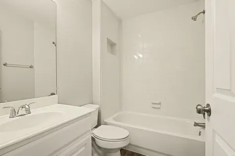 10101 Round Hill Road Fort Worth TX 76131