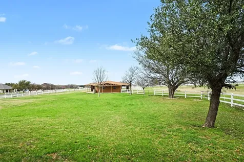 10101 Round Hill Road Fort Worth TX 76131